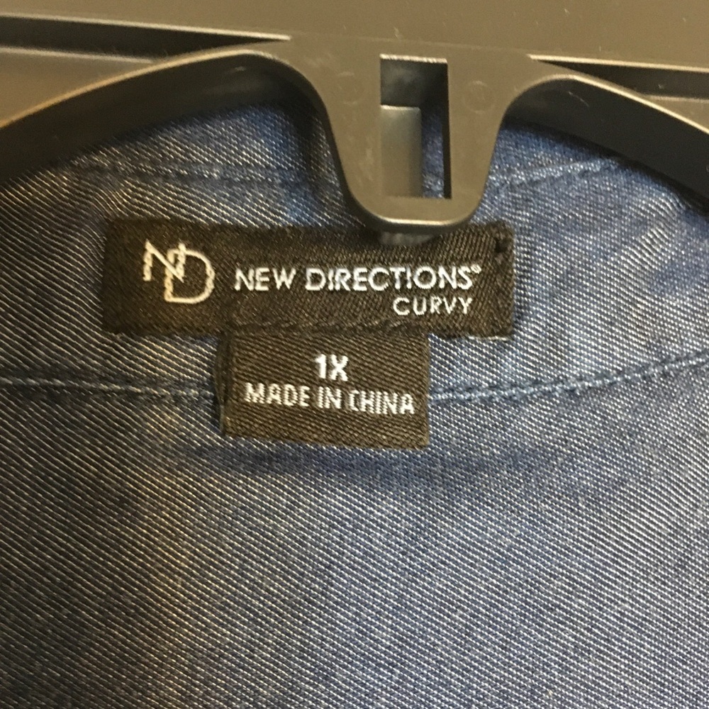 New Directions Curvy Blouse - Picture 3 of 4
